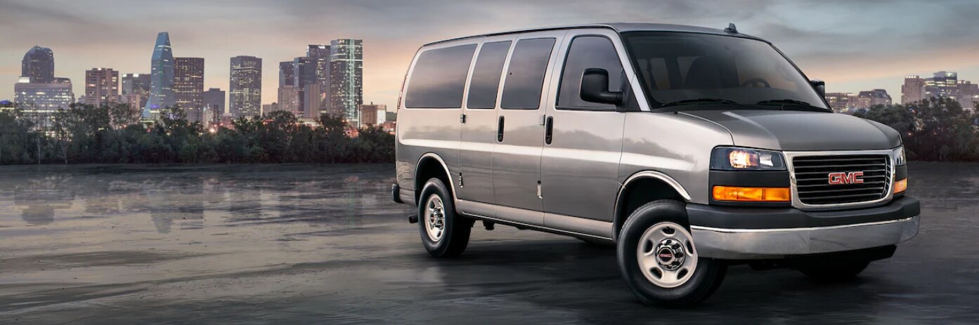 Dueck Auto Group Vancouver BC GMC 2022 Savana Passenger Van - 2.PNG