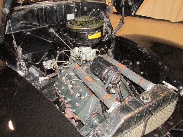 Ford Deluxe 13