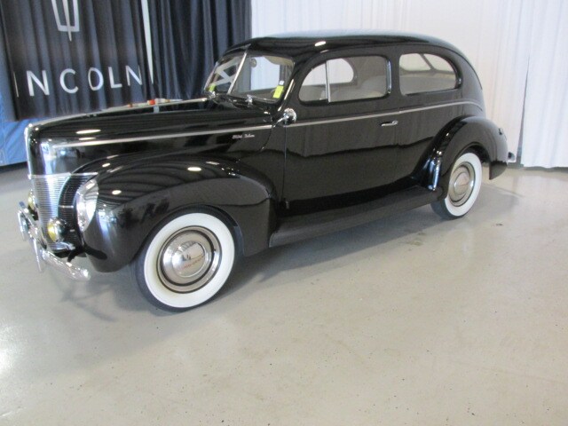 Ford Deluxe 5
