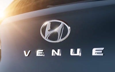 2020-Hyundai-Venue(400x250).jpg