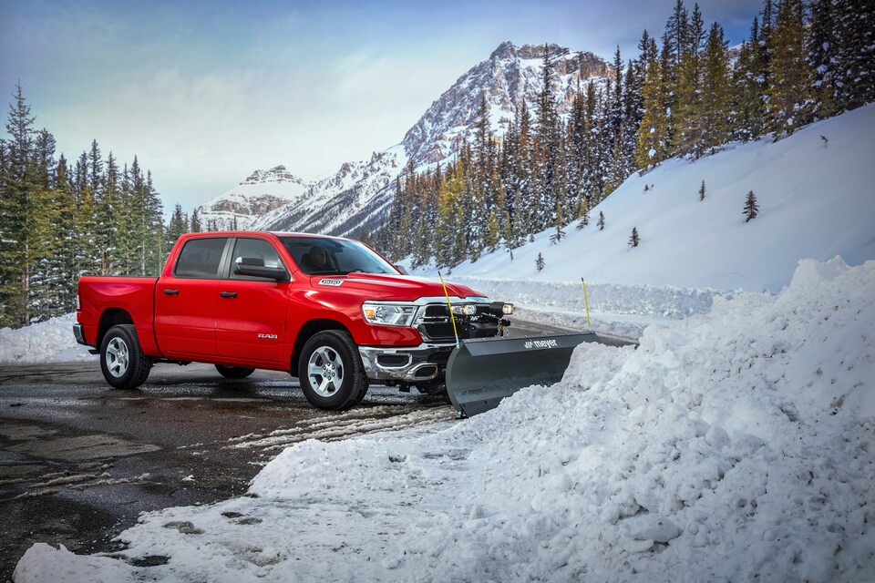 2021-RAM-1500-Tradesman-CrewCab-ShortBox-SnowPlowEdition-Truck-L03.jpeg
