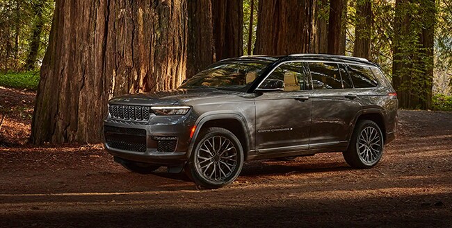 2022-All-New-Grand-Cherokee-Summit-Reserve.png