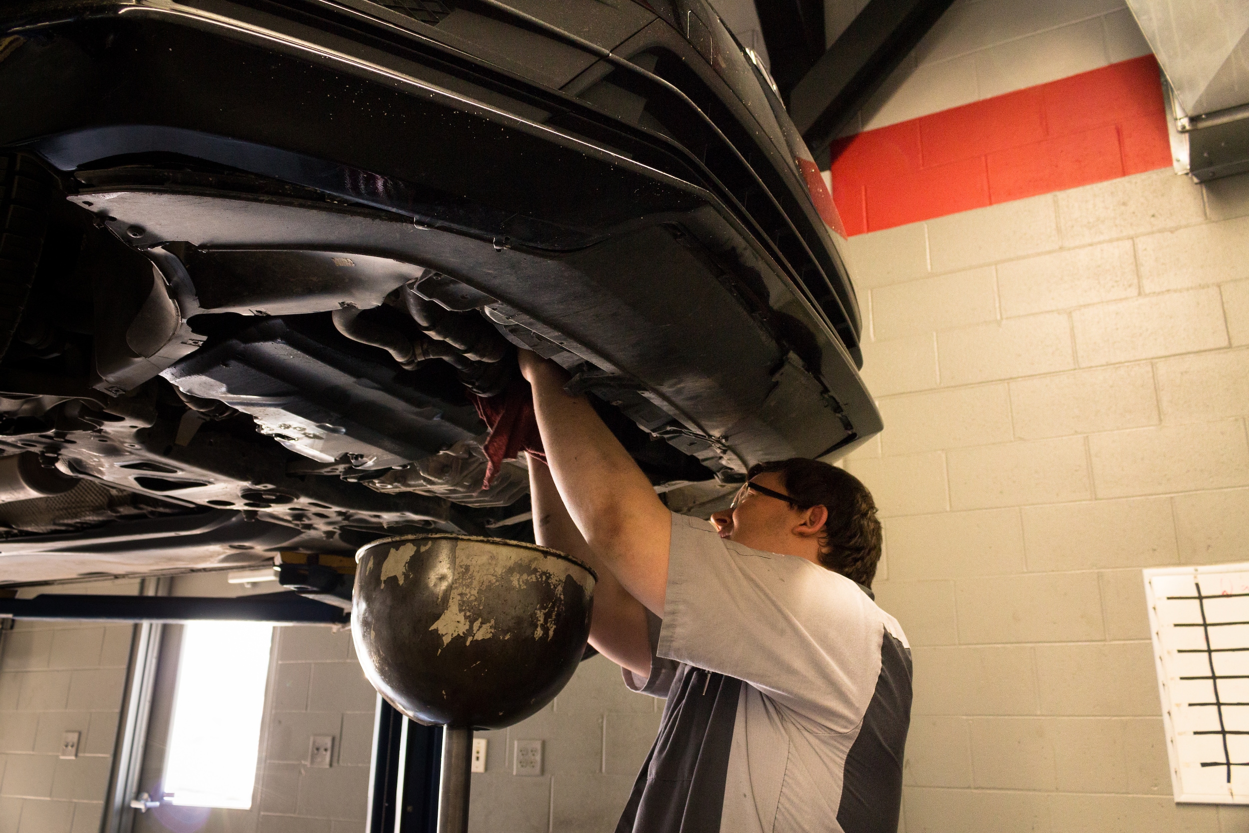 oil change evansville indiana at dpatrick audi bmw mercedes porsche volkswagen ford lincoln nissan honda