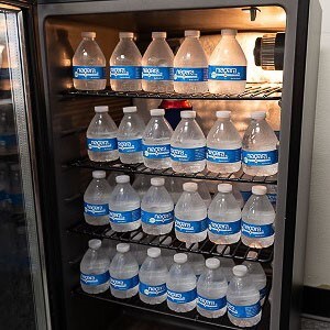 honda-premium-amenities-free-bottled-water-car-dealership-evansville-indiana.jpg honda service center evansville free bottled water
