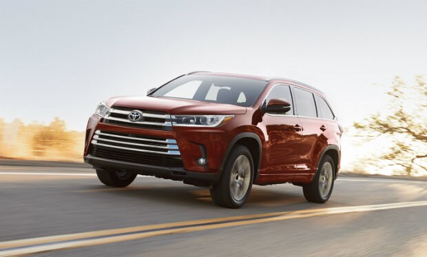 2017 Toyota Highlander near Peoria 2017 Toyota Highlander near Peoria
