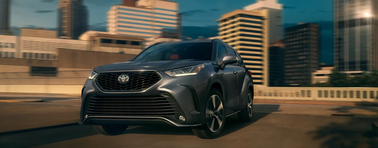 2022 Toyota Highlander.jpg