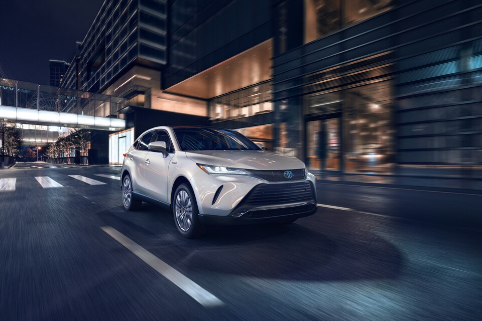 2022-Toyota-Venza-Limited-SUV-L06.jpeg