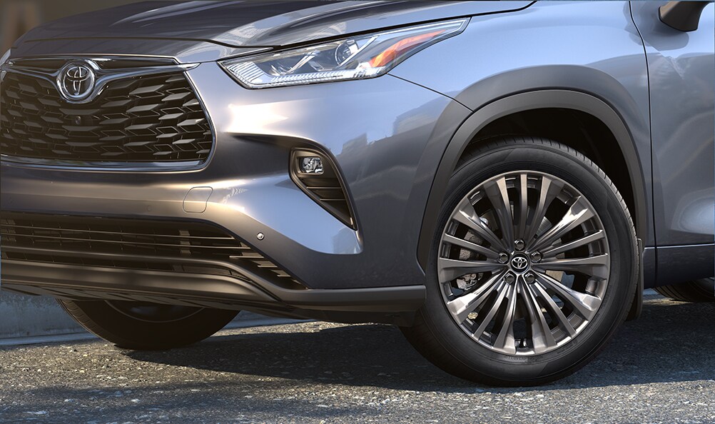 2020 Toyota Highlander coming soon to Johnstons Toyota of New Hampton | gray 2020 highlander parked on the side of the road 2020 Toyota Highlander coming soon to Johnstons Toyota of New Hampton | gray 2020 highlander parked on the side of the road