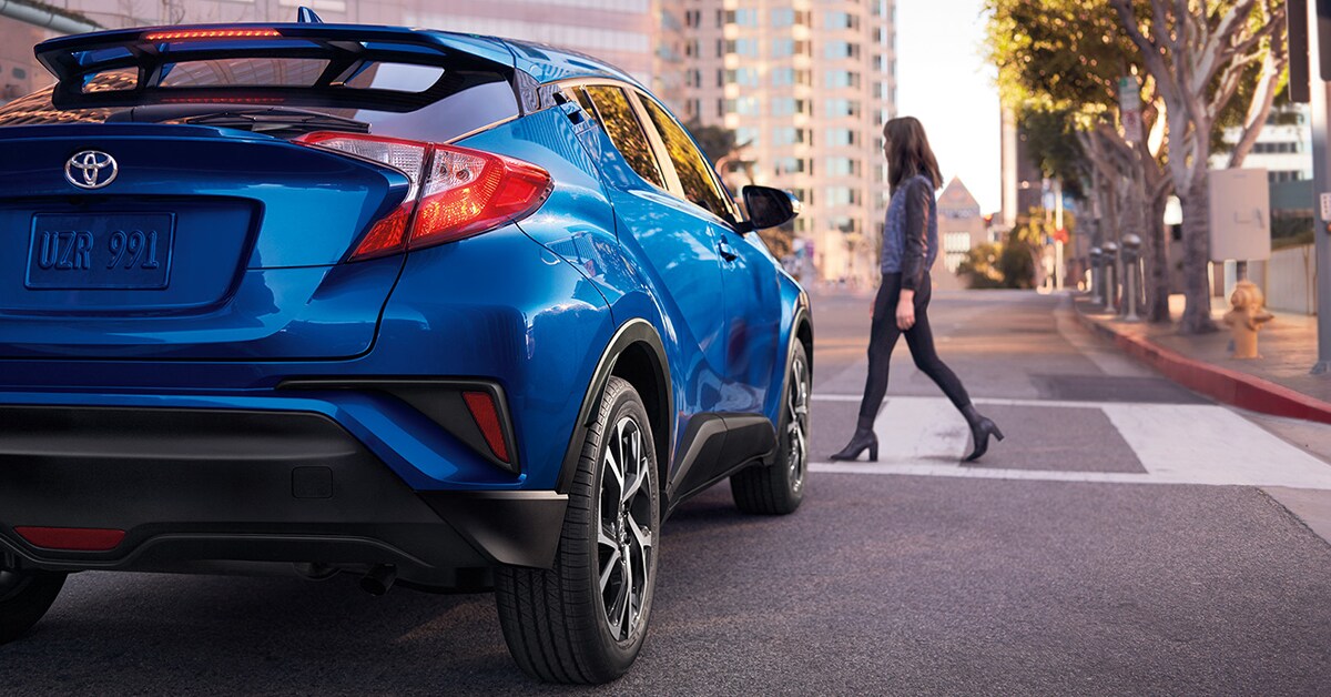 CHR_MY18_0037_V001.jpg rear view of a Blue 2019 C-HR