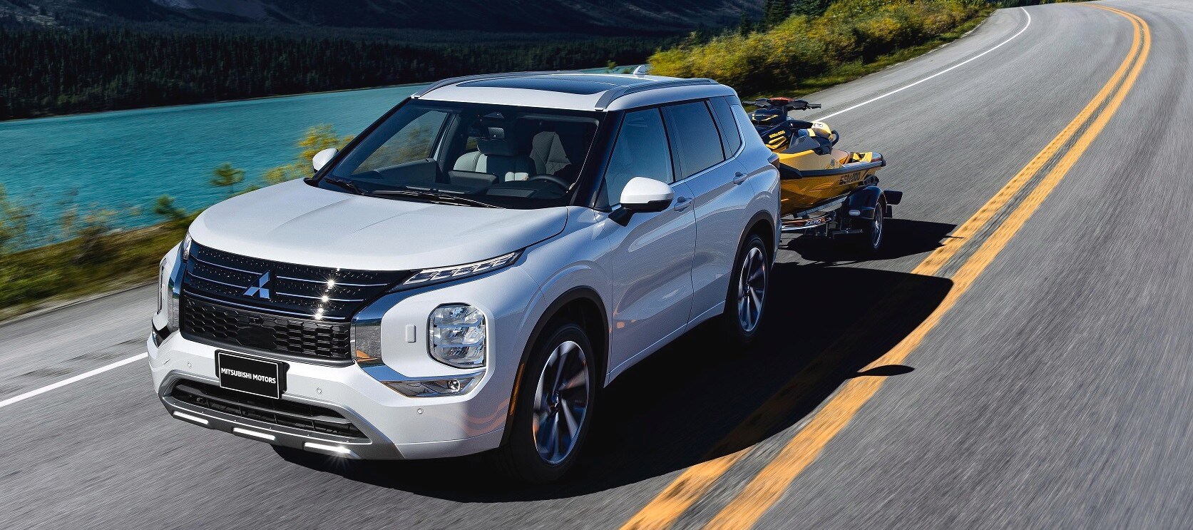22MY_OL_LHD_MV_Exterior-c_Towing_proxy_Mitsubishi.jpeg