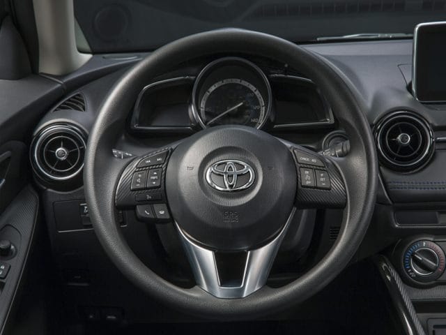 2018 yaris ia dash.jpg