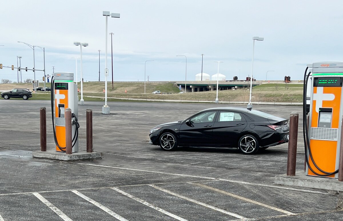 hyundai-chargers.jpg