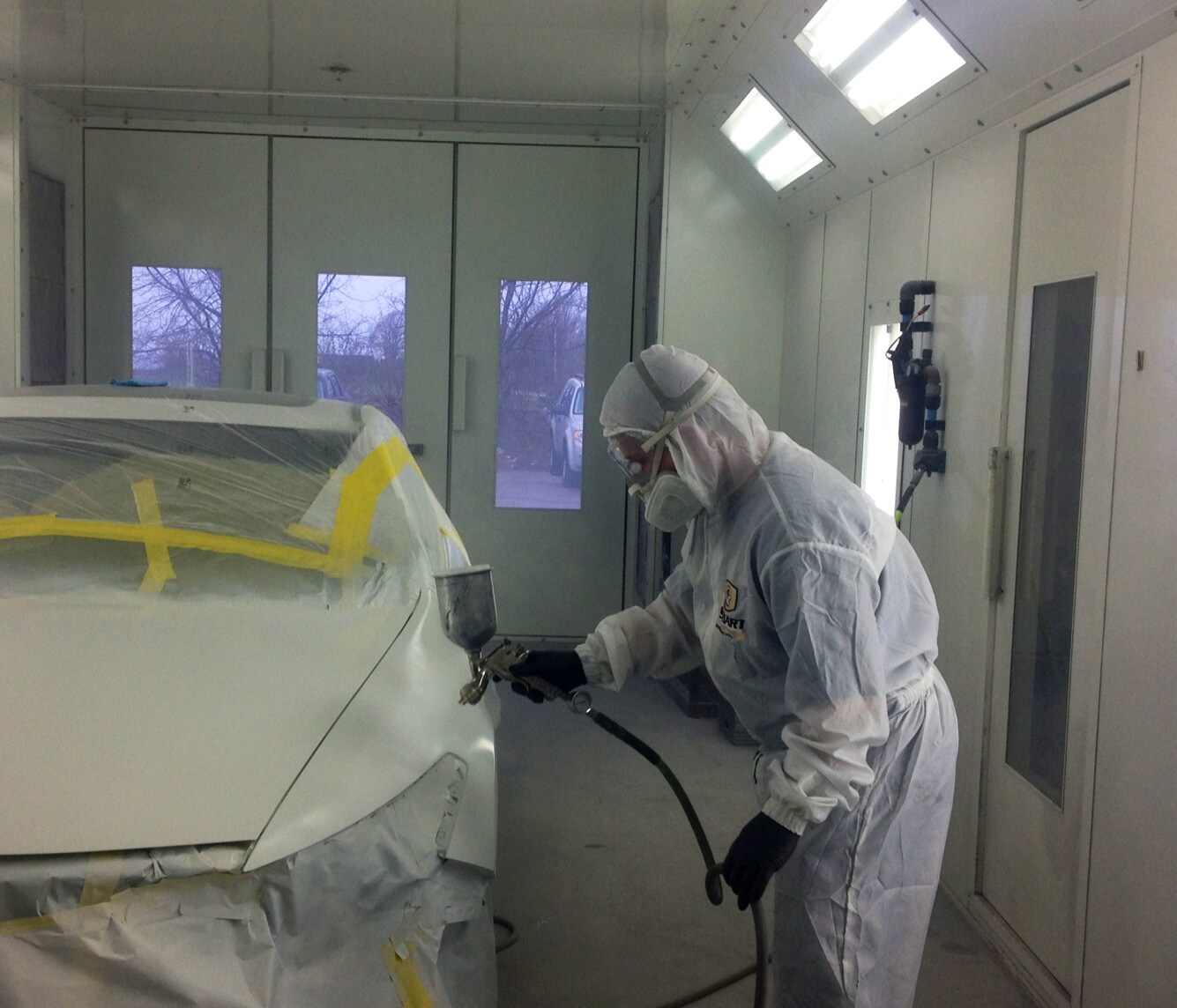 paint booth.JPG Saccucci Honda Collision Center