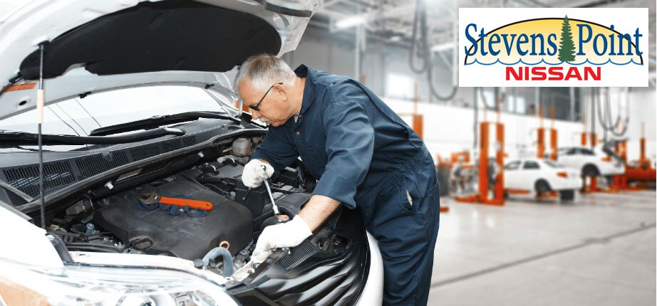bigstock-Car-mechanic-in-uniform-Auto--52257925.jpg