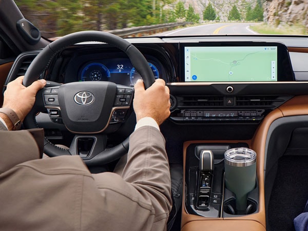 2025 Toyota Crown Signia Interior