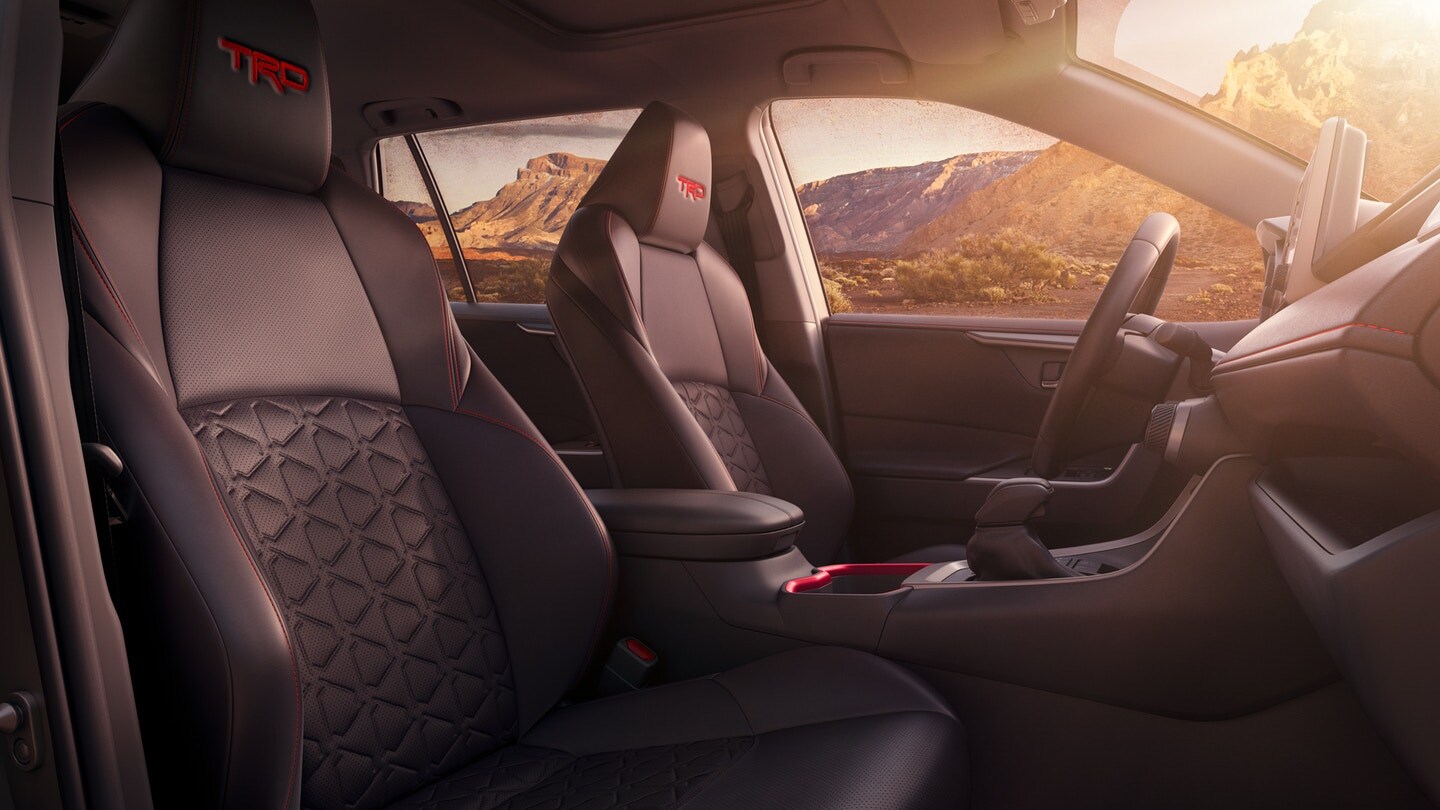 2020 TOYOTA RAV4 INTERIOR IN BATTLE CREEK MI.jpeg