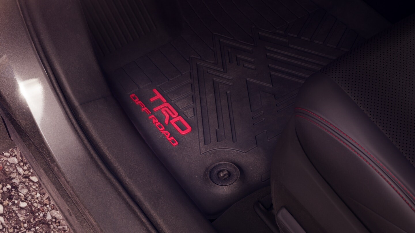2020 TOYOTA RAV4 MATS IN BATTLE CREEK MI.jpeg