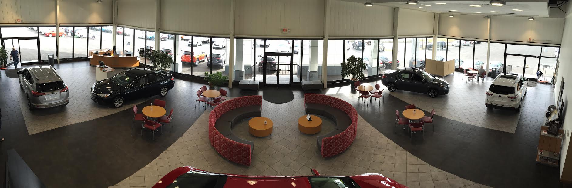 Showroom1.jpg