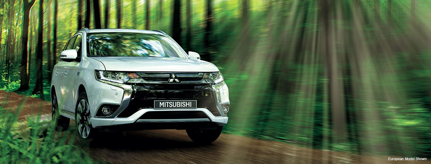 Plug-In-Hybrid-Electric-Vehicle-2017-Mitsubishi-Outlander-d.jpg