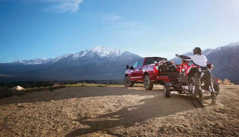 19Titan_InMountiansLoading4Wheeler_5x3