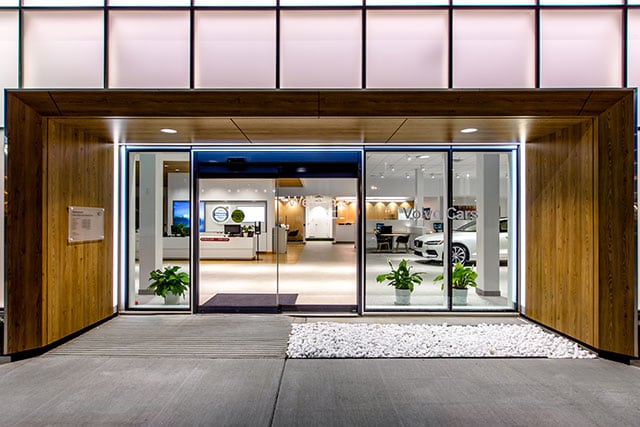 Dyer+DyerVolvo_Atlanta_0016_.jpg Dyer & Dyer Volvo - Front Door