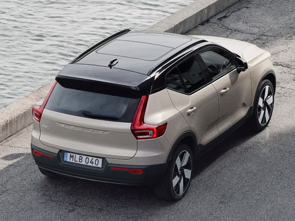 2025 Volvo EX40 Rear Angle