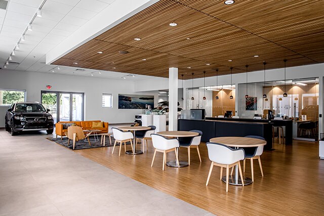 Dyer+DyerVolvo_Atlanta_0084_.jpg Dyer & Dyer Volvo - Lounge