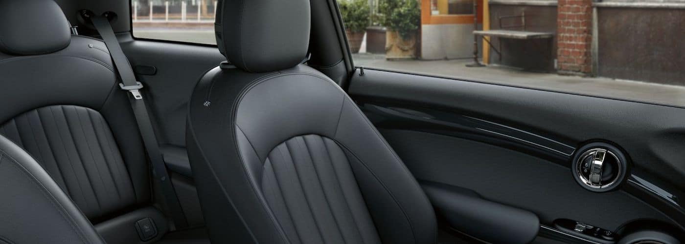 2020-mini-cooper-two-door-interior.jpeg