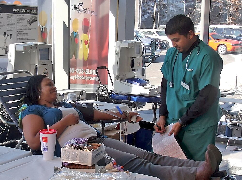 Holiday Heroes Blood Drive
