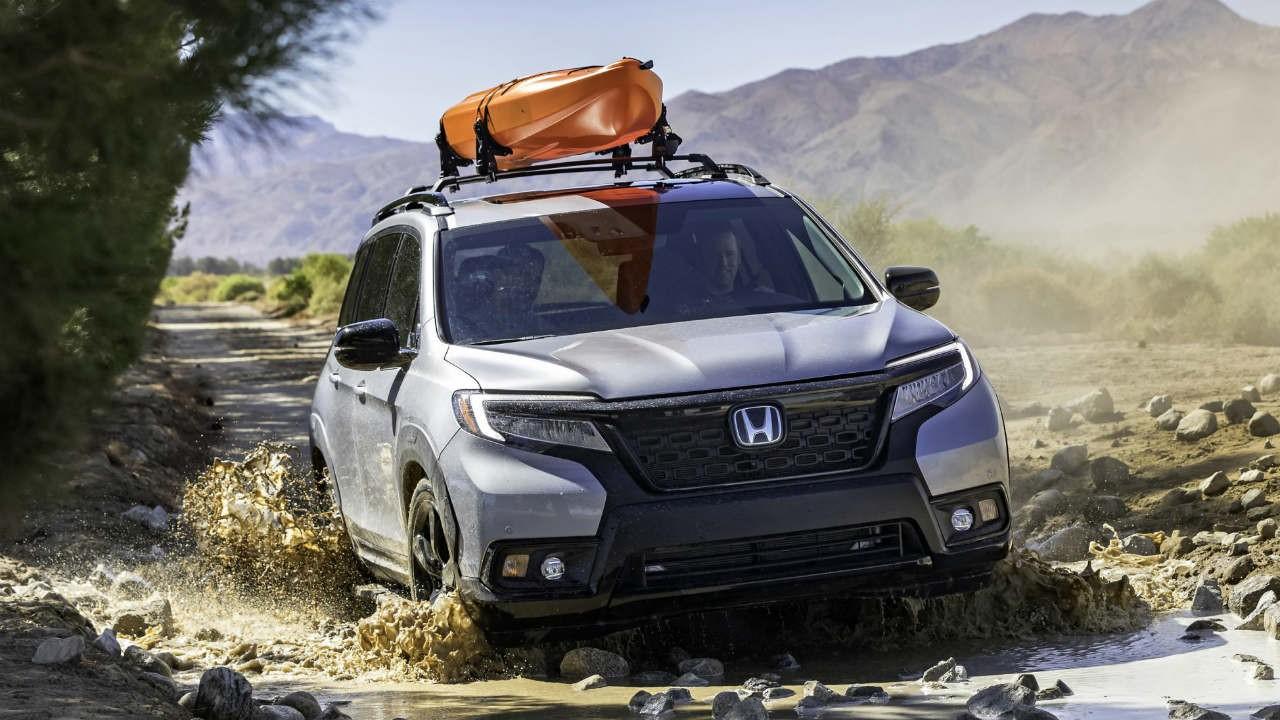 052019hondapassportwithaccessoryroofrackrunningboardsandfenderflares1543484298.jpg