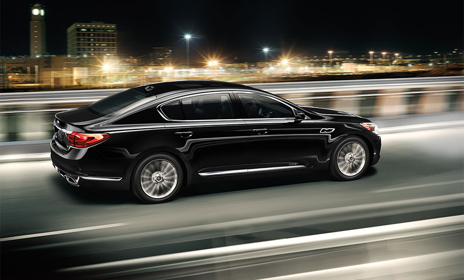 2015 Kia K900 V8 Elite For Sale at Eastside Kia, Calgary, AB