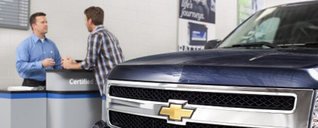 Vehicle Service Near Lone Tree Customer in Ed Bozarth Service Department