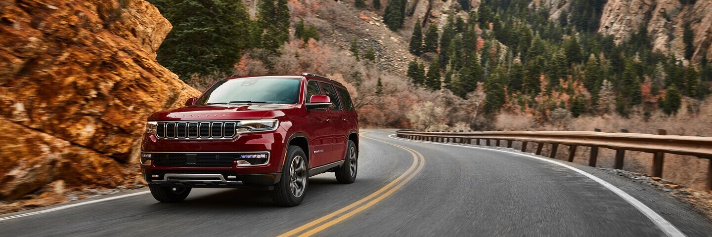 2025-Jeep-GrandCherokee-Overland-SUV