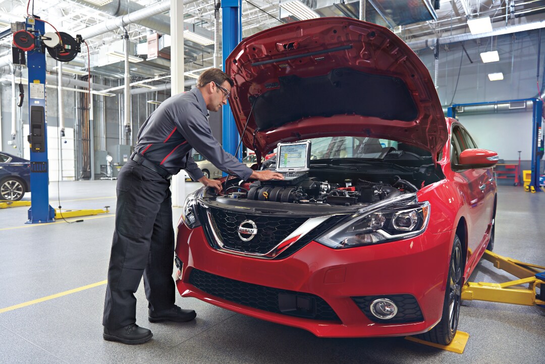 Nissan-Service-Tech-generic-pic.png