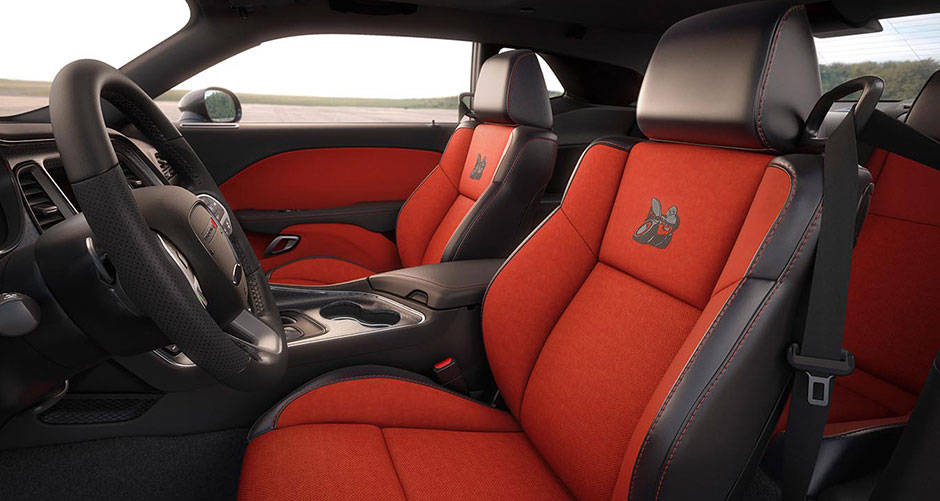 2016 Dodge Challenger Inside