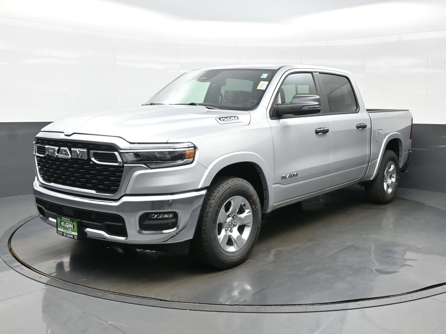 2027 Ram 1500 Big Horn Crew Cab 4x4 in Silver Zynith, front three-quarter view