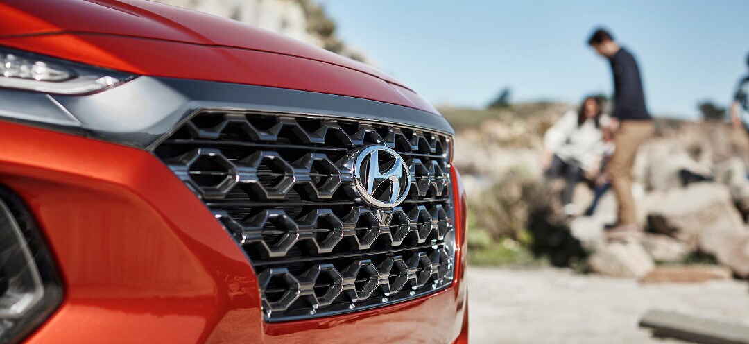 2019 Hyundai Santa Fe chrome accent front grille