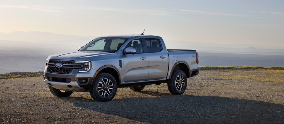 2024-Ford-Ranger-Lariat-SuperCrew-4X4-Truck-L01.jpeg