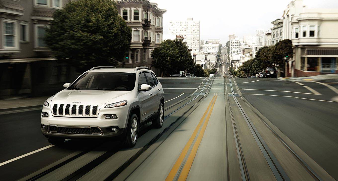 Jeep Cherokee Front View City Driving