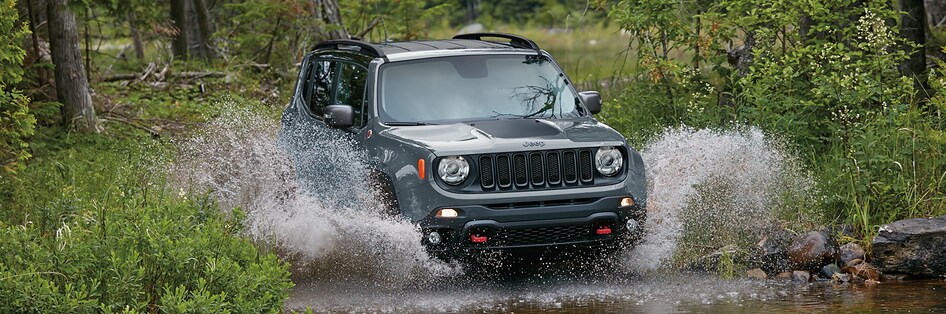 2018 Jeep Renegade Trailhawk SUV river splash banner.png