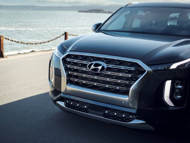 Hyundai Palisase Grille.jpg