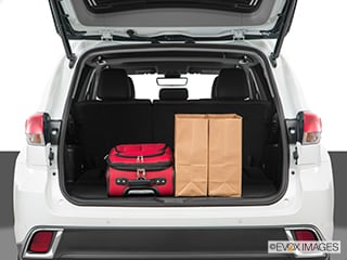 2017_Highlander_cargo.jpg