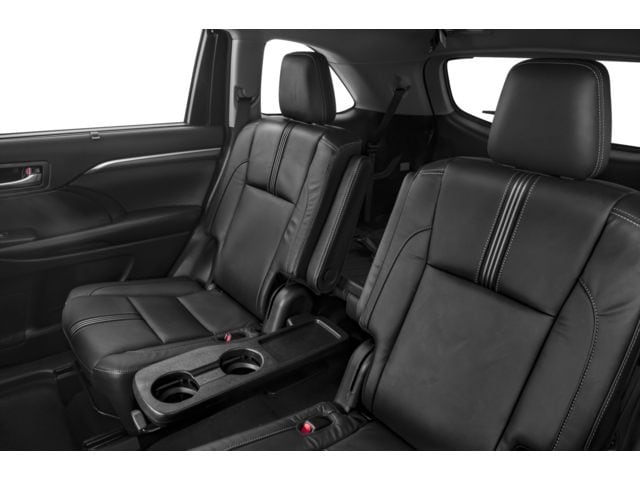 2017_Highlander_rear-seating.jpg