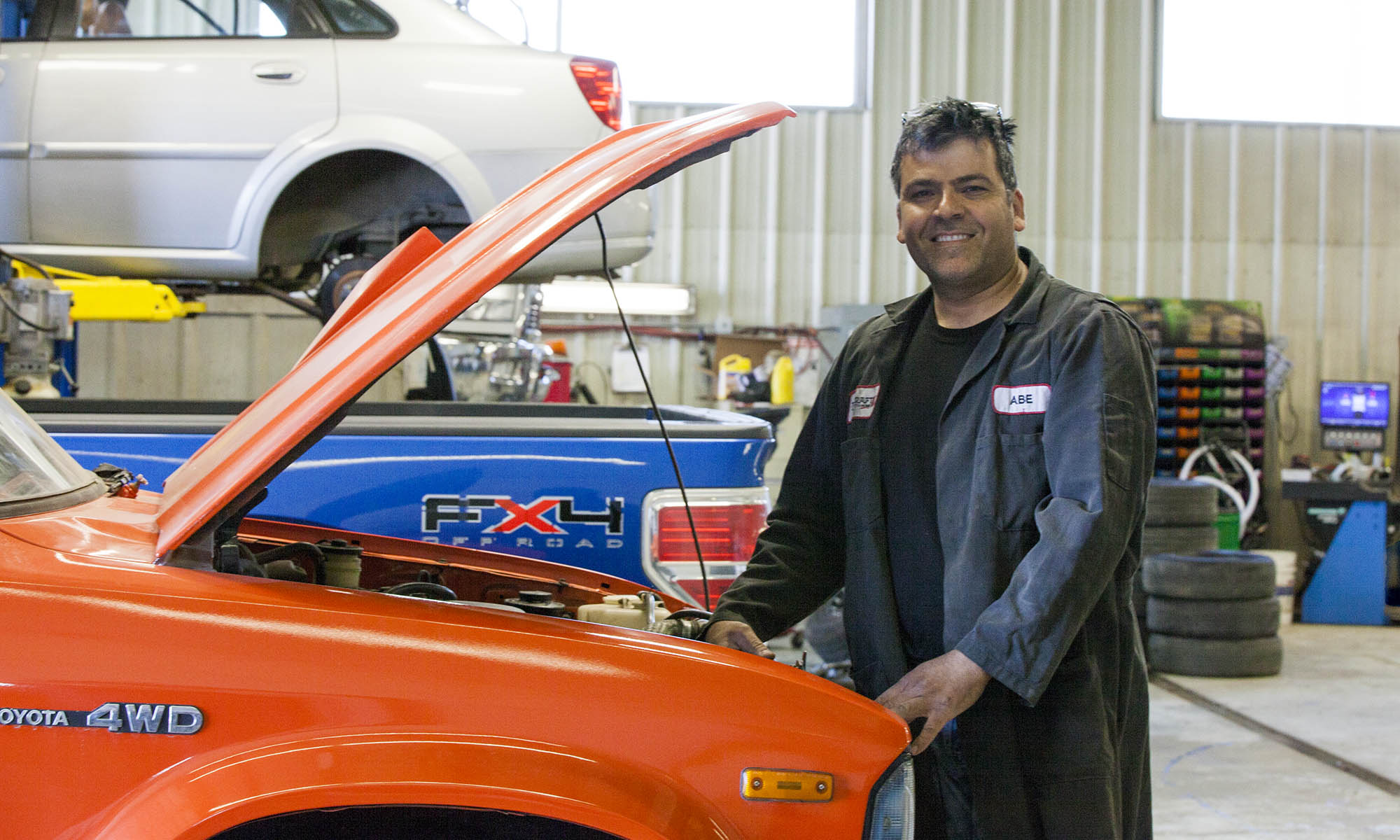 CrosslineYellowhead_ServiceCentre_2400.jpg bring your vehicle no matter what make and model into Crossline Yellowhead to get fast, friendly, efficient and most importantly professional service.