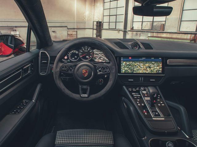 2020-Porsche-Cayenne-Coupe-Richmond-VA-Interior.jpg