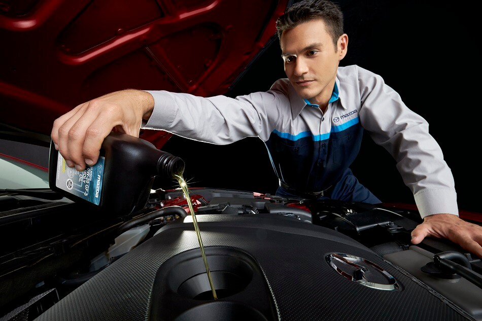 Mazda Tech_Oil Change.jpg