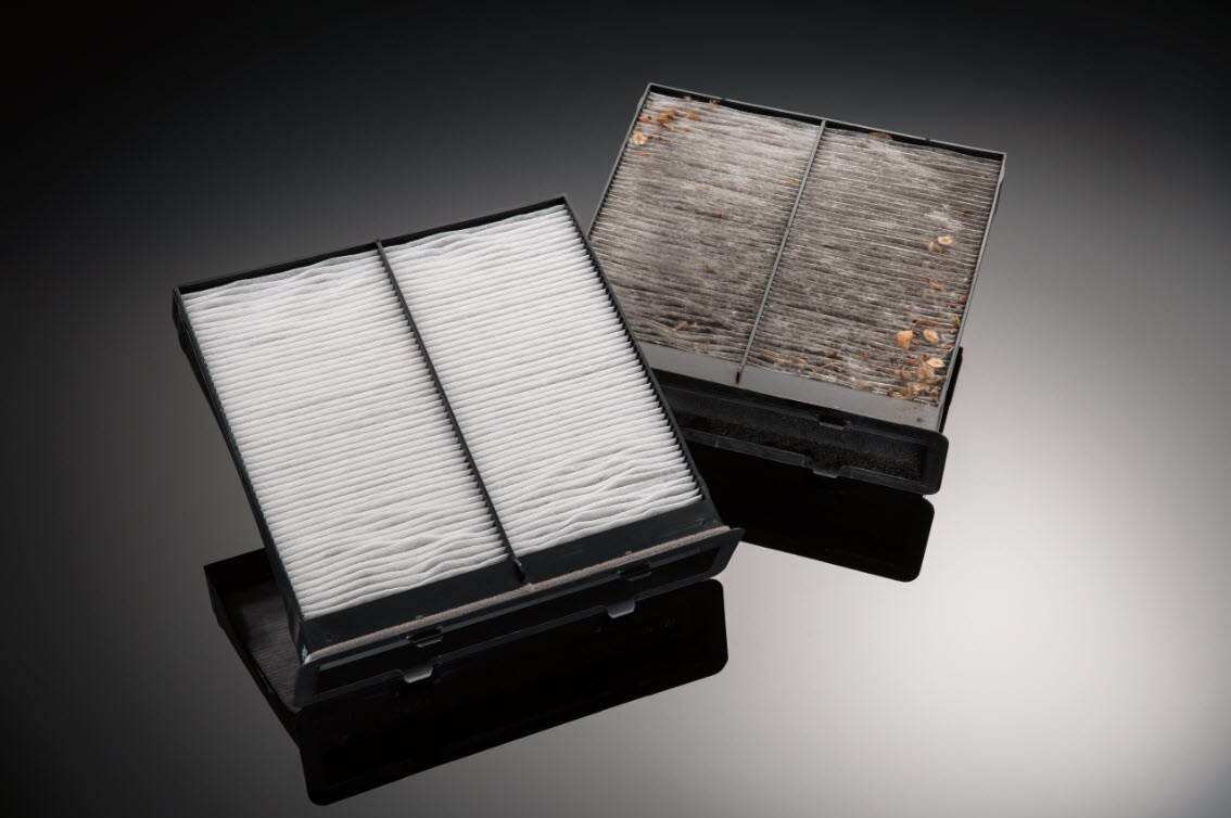 Cabin Air Filters - Dirty versus new clean air filter.jpg Image showing clean and well used cabin air filters side by side