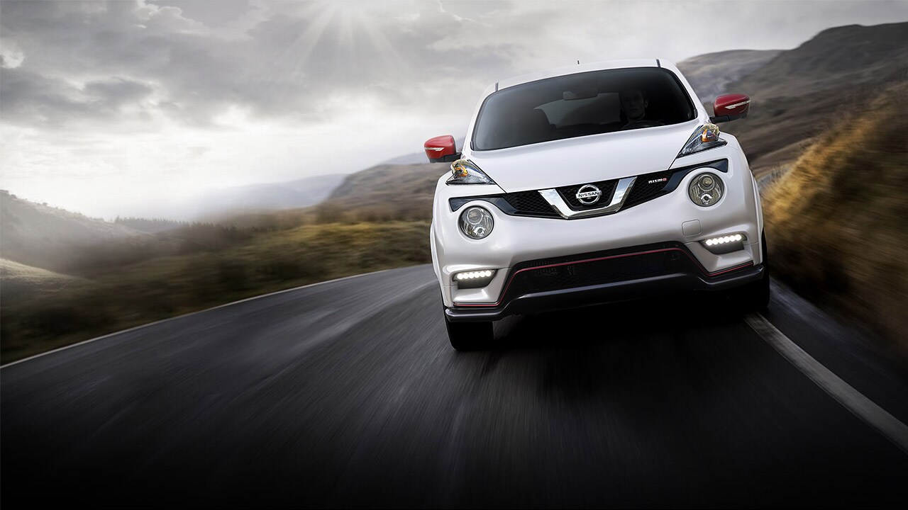 2017-nissan-juke-nismo-front-profile-highway-driving.jpg