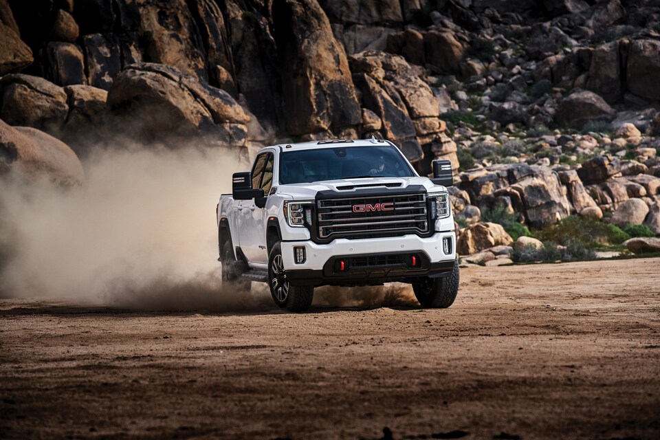 2021-GMC-Sierra2500HD-AT4-CrewCab-ShortBox-Truck-L04.jpeg