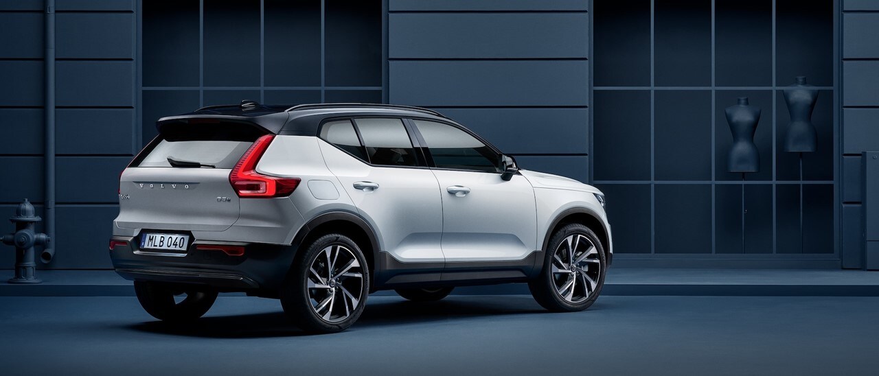 2022 Volvo XC40.jpg
